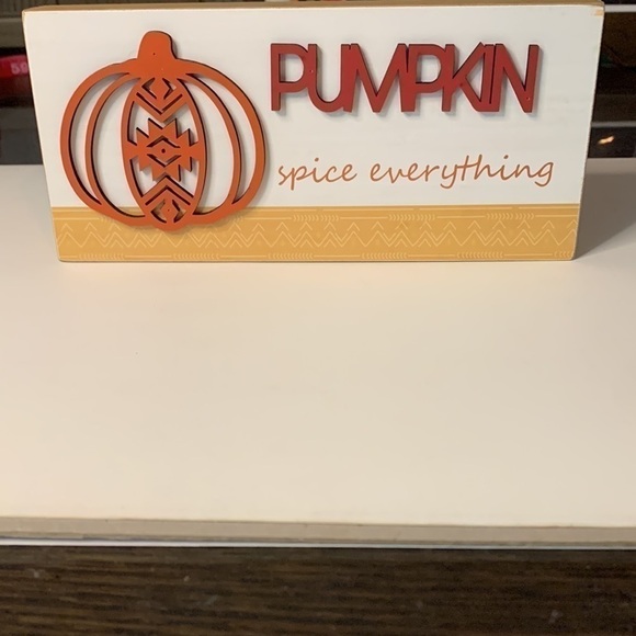 Fall decor wooden shelf sitter - Picture 2 of 2